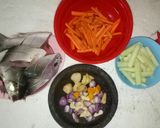 Foto langkah ke 1 dari resep Bandeng kuah Acar kuning.