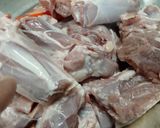 A picture of step 1 of Mutton Karahi.