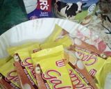 A picture of step 1 of Gala biscuit delight.