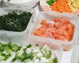 Foto langkah ke 1 dari resep Salmon Zuppa Soup.