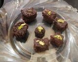 A picture of step 9 of Anjeer Choco Bites.