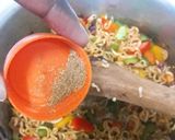 A picture of step 6 of Indomie Pizza.
