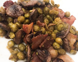 Foto del paso 7 de la receta: Guisantes con bacon y champiñones