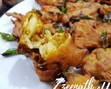 A picture of step 3 of Rice Flour Potato Onion Pakoras.