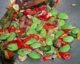 Foto langkah ke 2 dari resep Oseng Putren Telur Puyuh kecap pedass mudah cepat!^.^.