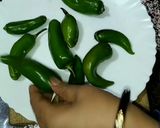 मारवाड़ी स्टाइल हरी मिर्ची की सब्जी (marwari style hari mirch ki sabzi recipe in Hindi) रेसिपी चरण 1 फोटो
