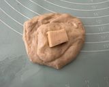 A picture of step 4 of Banana Cheese Pandesal.