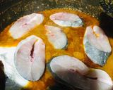 A picture of step 6 of Fish curry.