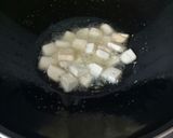 Foto langkah ke 2 dari resep Tumis tahu toge dan wortel.