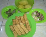 Foto langkah ke 1 dari resep Semur tahu kentang.