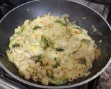 Foto del paso 4 de la receta: Wok de Zapallitos, acompañado por pasta👌🏻