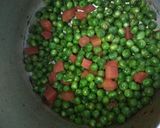 A picture of step 1 of Matar gajer ghugri.