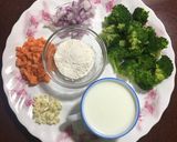 A picture of step 2 of White Sauce Pasta.