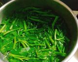 Foto langkah ke 1 dari resep Rujak Kangkung Sunda.