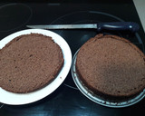 Foto del paso 5 de la receta: Tarta de cumple! chocolate sin azúcar rellena de nata de coco