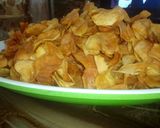A picture of step 1 of Sweet potatoes chips.