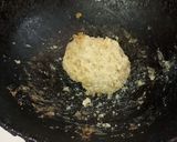 A picture of step 5 of Jowar and chikoo pie.