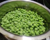 A picture of step 7 of Methi Matar Malai.