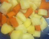 Foto del paso 1 de la receta: Lomo de cerdo al verdeo, a caballo y gratinado con rusa original
