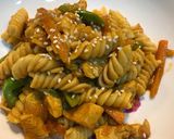 صورة لخطوة 4 من وصفة مكرونة بالنكهة الصينية 🥢🍲