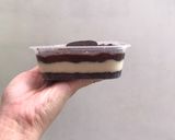 Foto langkah ke 3 dari resep Oreo cheese cake lumer dengan silverqueen.