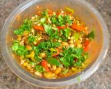 સ્પ્રાઉટેડ મગનું સલાડ (sprouted mung salad recipe in Gujarati) રેસીપી સ્ટેપ2ફોટો