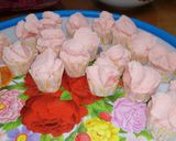 Foto langkah ke 4 dari resep Bolu Kukus Pink Mekar.