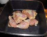 Foto del paso 1 de la receta: Cubos de papa a la mostaza con pollo y morrones asados (receta incluida)
