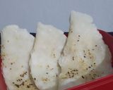 A picture of step 3 of Riceflour Bhakri.