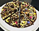 A picture of step 1 of Brownie pizza.