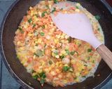 Foto langkah ke 3 dari resep Malkist Isi Ragout Sayuran.