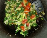 Foto langkah ke 4 dari resep Tumis Udang+kentang.