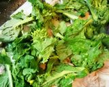 A picture of step 4 of Stir-Fried Broccoli Rabe and Pork with Garlic Mustard.