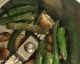 A picture of step 4 of Green chilli chutney Thetcha.