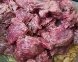 Foto langkah ke 2 dari resep Tumis Kambing Tomat Kecap 🍅🐐🌶.