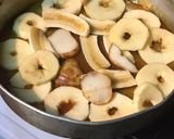 Foto del paso 4 de la receta: Torta de Frutas 🍎 🍌 🍐 invertida