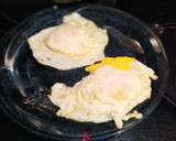 Foto del paso 2 de la receta: Mini Piadinas de Huevo con Salsa de Pimentón a la Miel