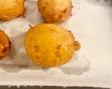 Foto del paso 7 de la receta: Buñuelos rellenos con plátano