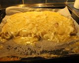 Foto del paso 14 de la receta: Pizza fugaceta (creo que así se llama) y otra fugazza a la italiana