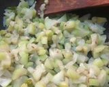 A picture of step 5 of Lauki ki sabzi.