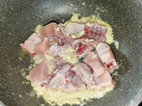 Sop Ayam Kemiri