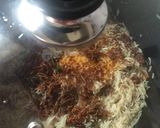A picture of step 4 of Yakhni pulao.