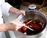 Foto del paso 5 de la receta: Papas en salsa guajillo