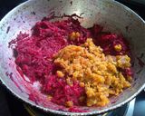 A picture of step 3 of Beet halva.
