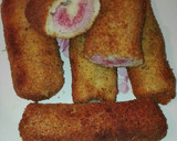 Foto del paso 2 de la receta: Flamenquínes de pan de molde con beicon longaniza fresca y queso chedar