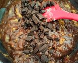 Foto langkah ke 3 dari resep Banana Choco Muffins.