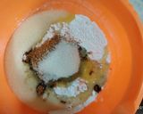 Foto langkah ke 3 dari resep Banana muffins.