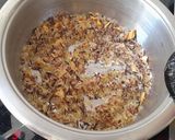 Foto del paso 2 de la receta: Tirabeques salteados con arroz  y salsa de yogur al curry