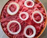 Hình bước làm 1 của món Bò nhúng mẻ