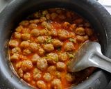 A picture of step 3 of Soya granules curry.